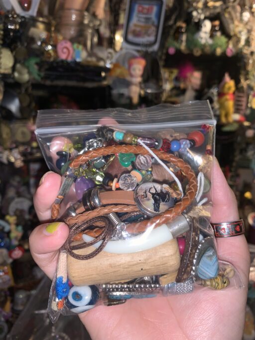 World traveler grab bag - Image 2