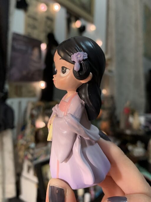 Purple Doll figurine - Image 3