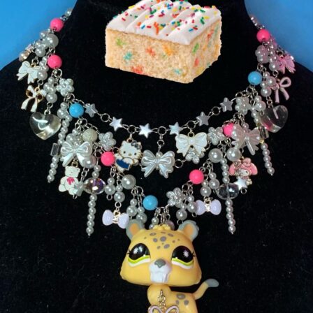 I’m a dainty kitty