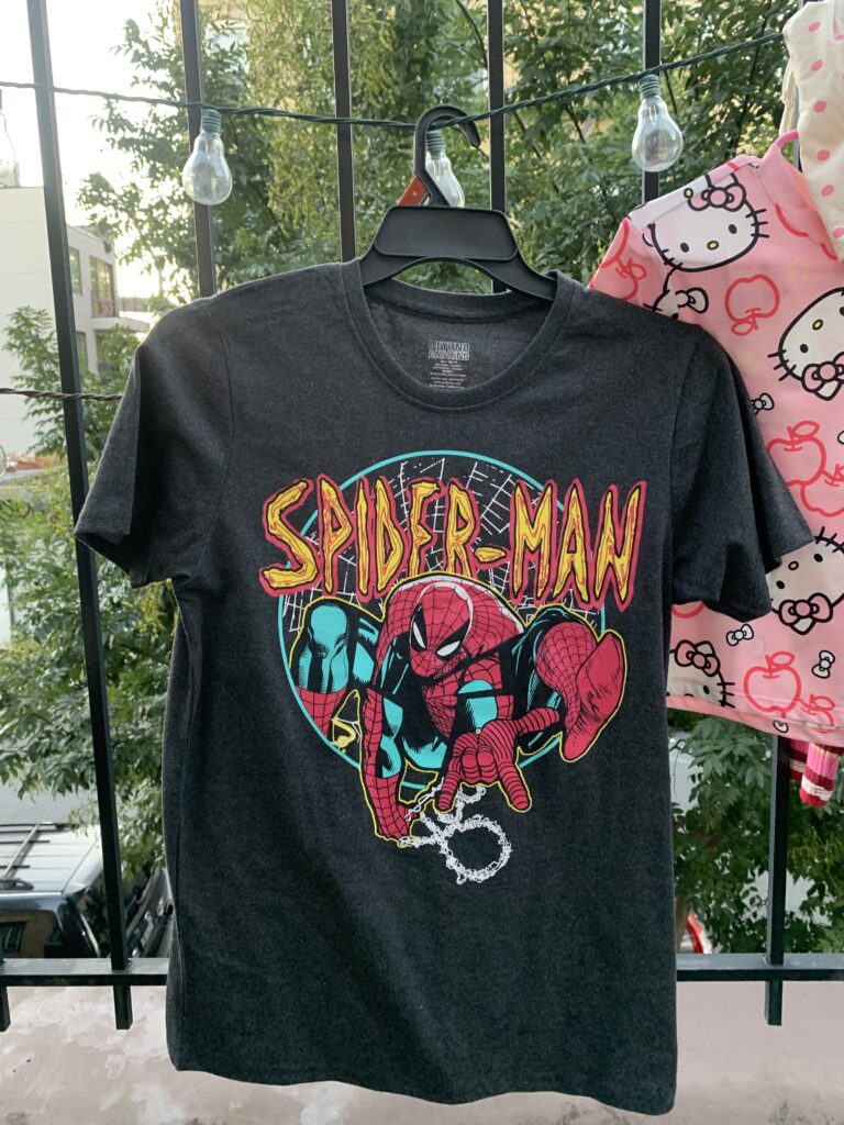 Spider Man MEDIUM women’s